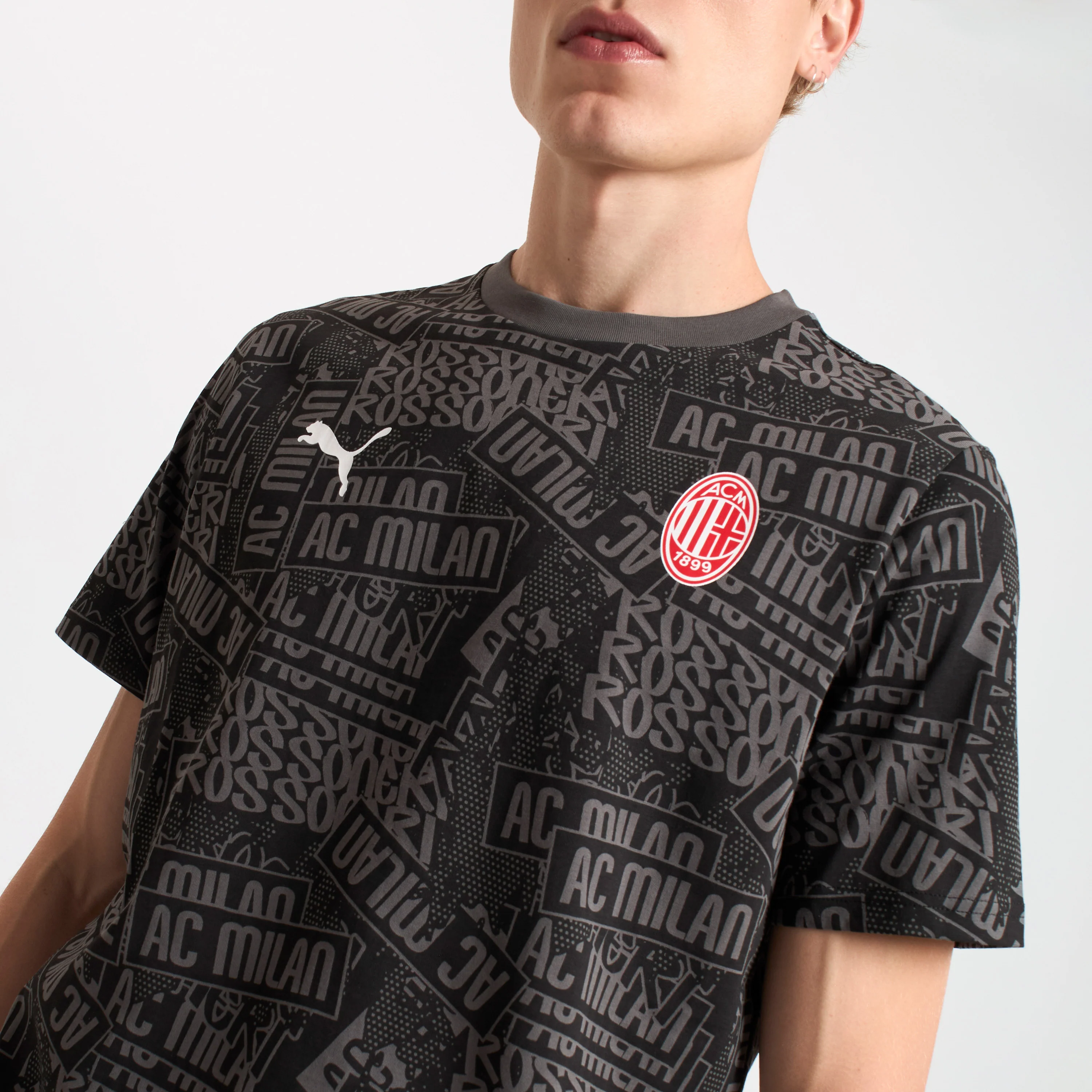 T-SHIRT NERA CON GRAFICA MILAN CULTURE - Image 4