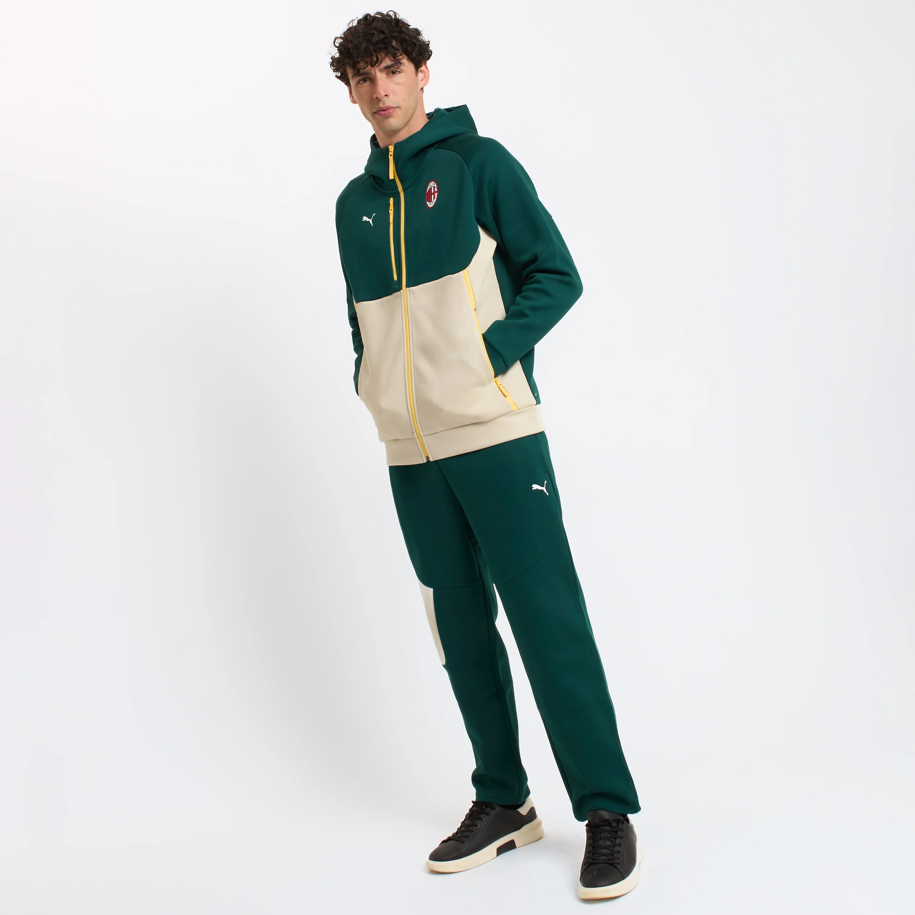 FELPA VERDE MILAN PUMATECH 2025/26 CON ZIP E CAPPUCCIO - Image 4