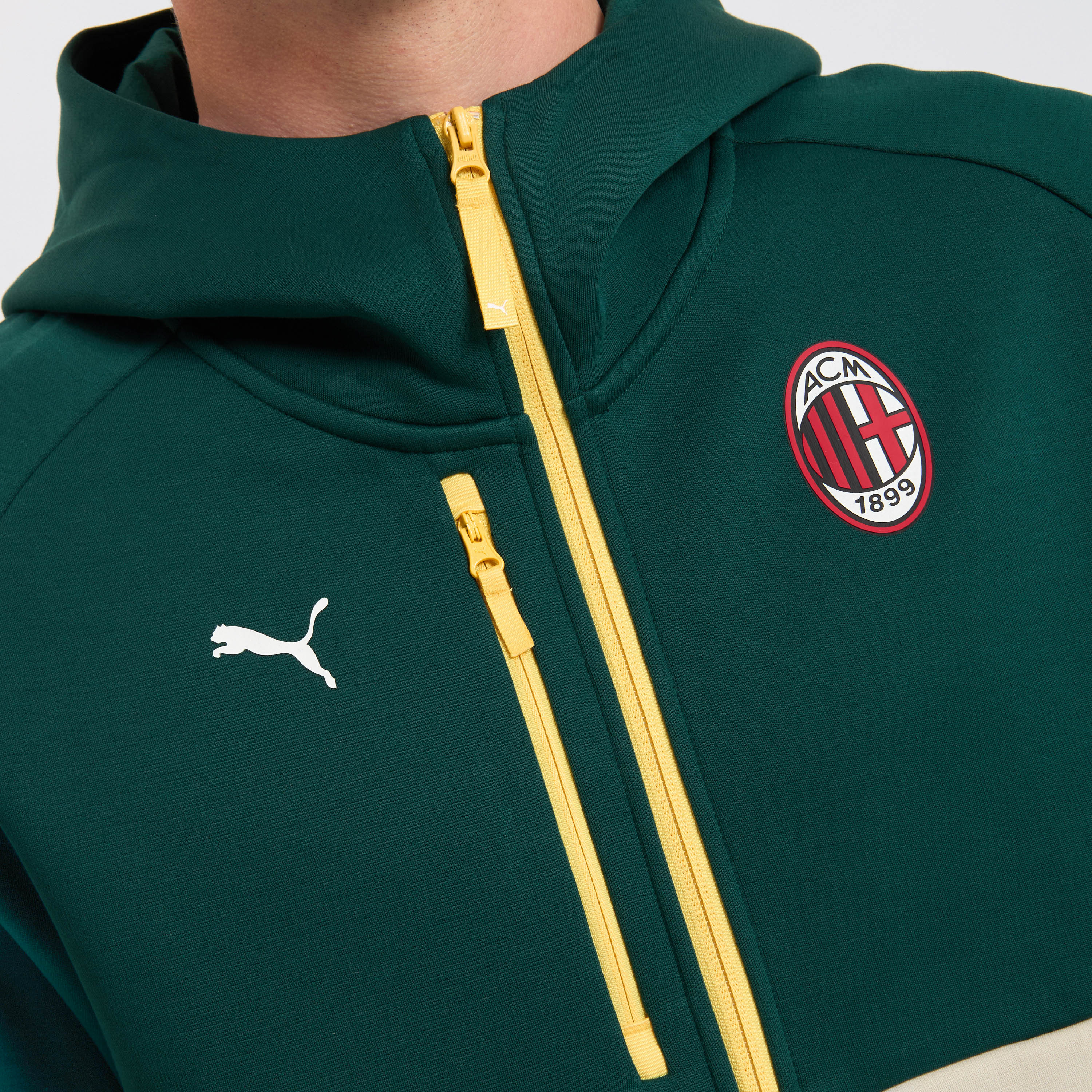 FELPA VERDE MILAN PUMATECH 2025/26 CON ZIP E CAPPUCCIO - Image 7