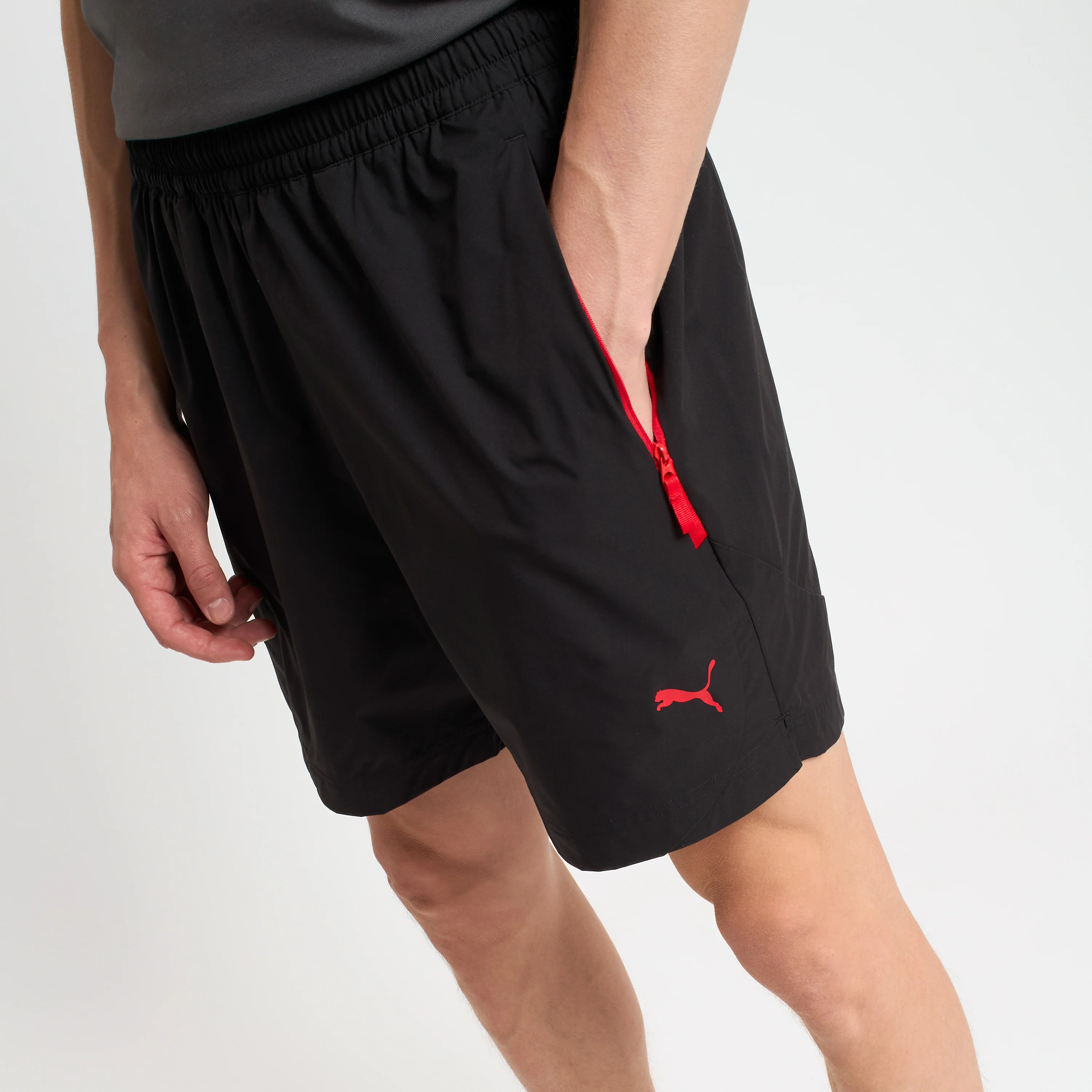 PANTALONCINI NERI MILAN PUMATECH 2025/26 CON TASCHE - Image 7