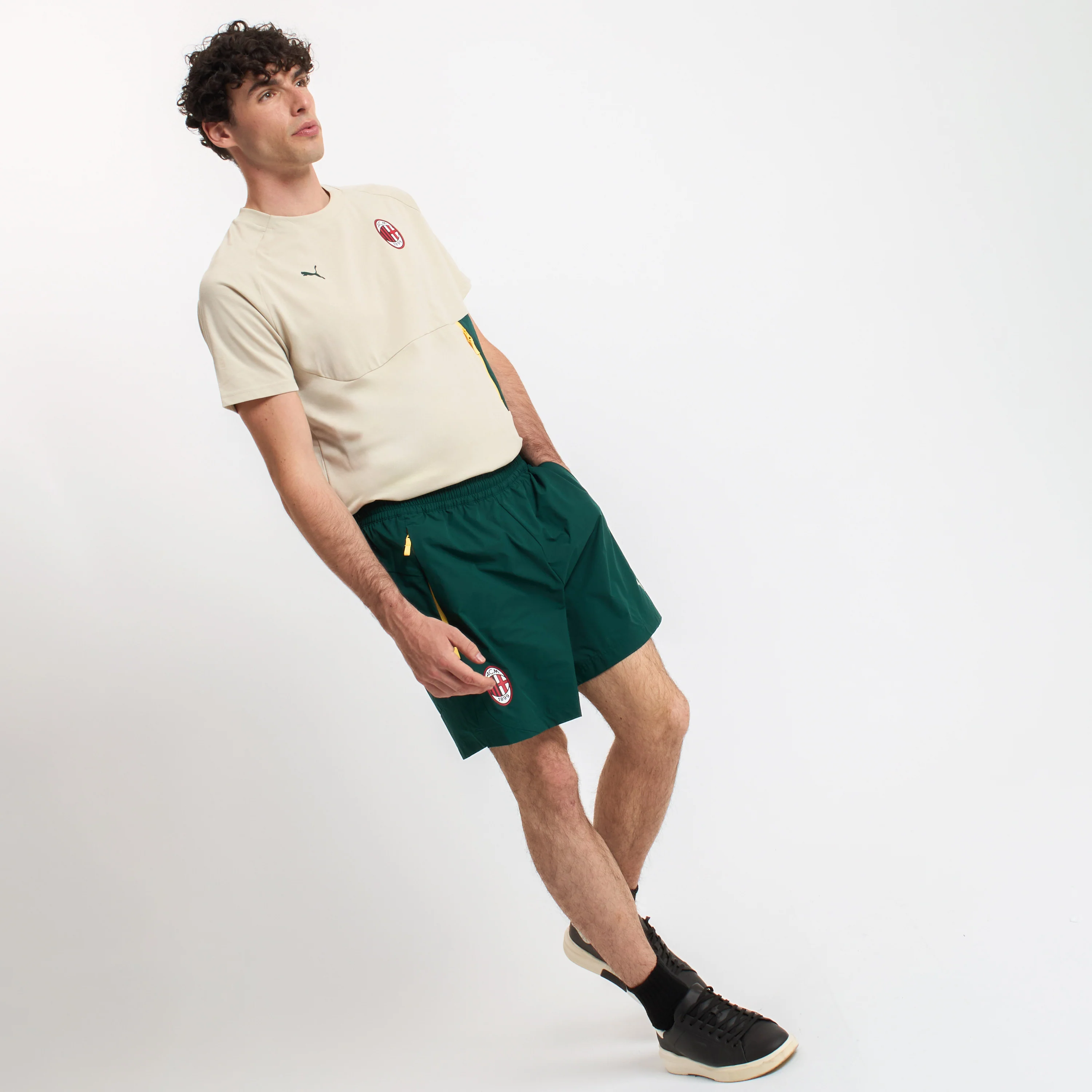 PANTALONCINI VERDI MILAN PUMATECH 2025/26 CON TASCHE - Image 4
