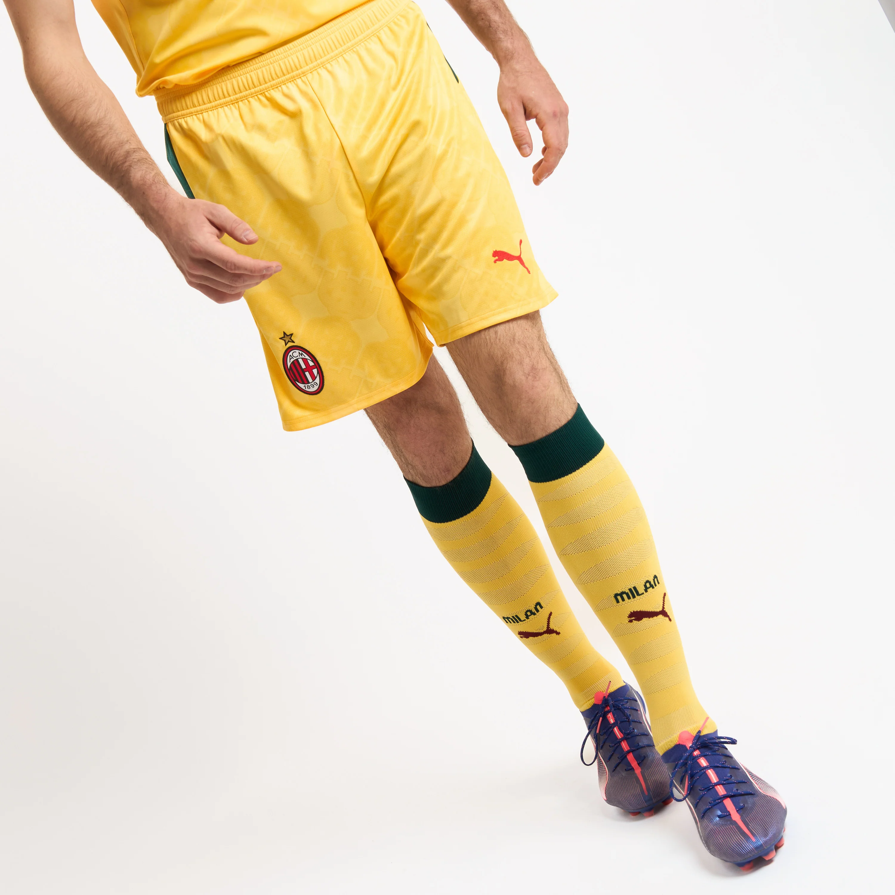 PANTALONCINI MILAN GARA THIRD 2025/26 - Image 3