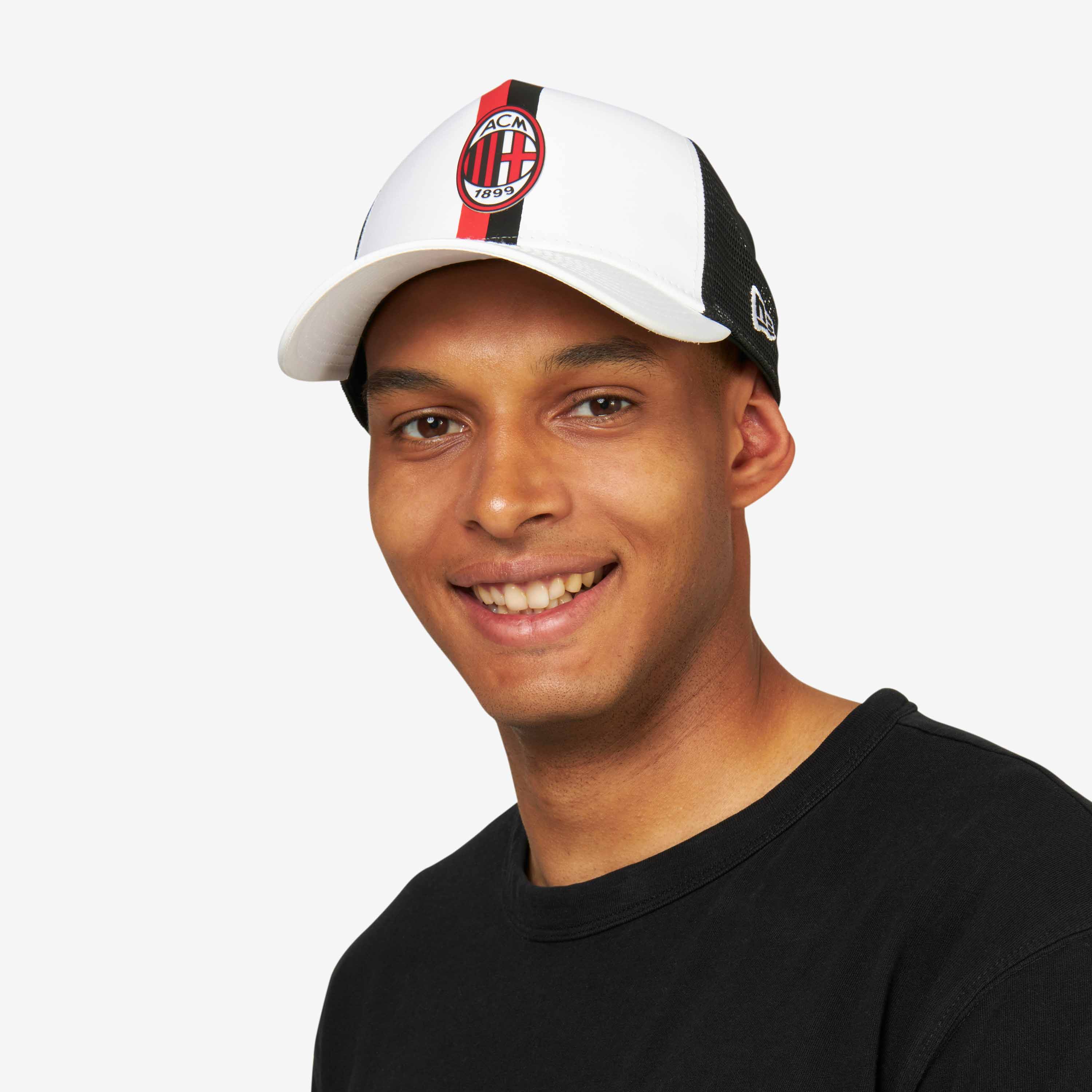 CAPPELLINO TRUCKER NEW ERA X AC MILAN CON LOGO - Image 3