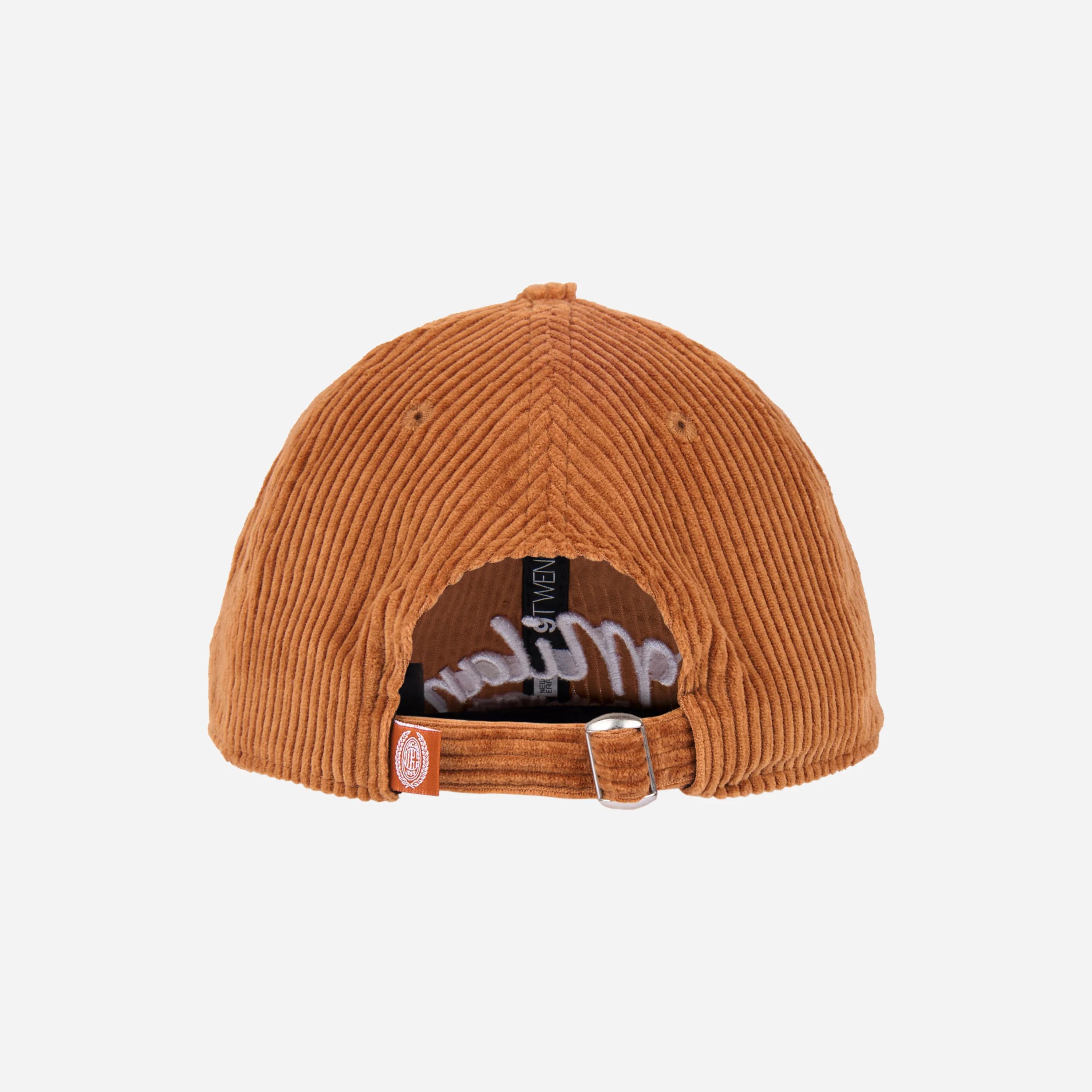 CAPPELLINO 9TWENTY® NEW ERA X AC MILAN IN VELLUTO A COSTINE CON RICAMO - Image 4